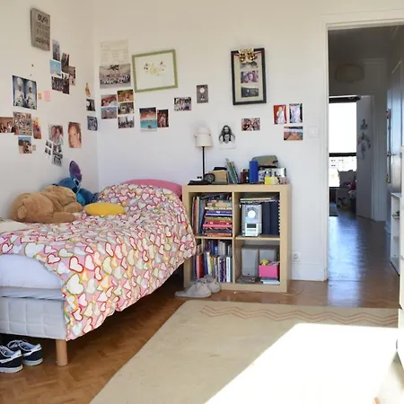 3 Bedroom Eiffel Tower-view Flat Παρίσι